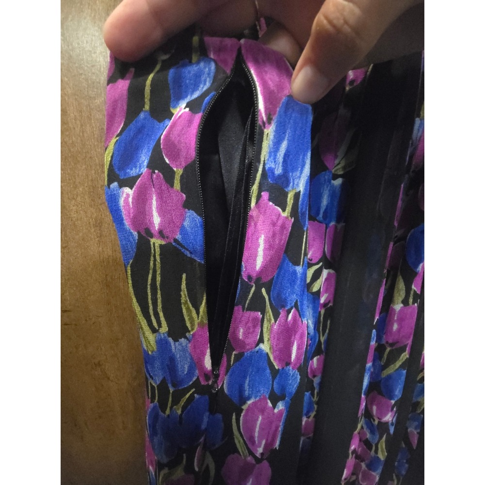 Laura Ashley Vintage Silk Floral Tulip Dress Black Purple Blue Sleeveless Size 8 - Picture 6 of 8